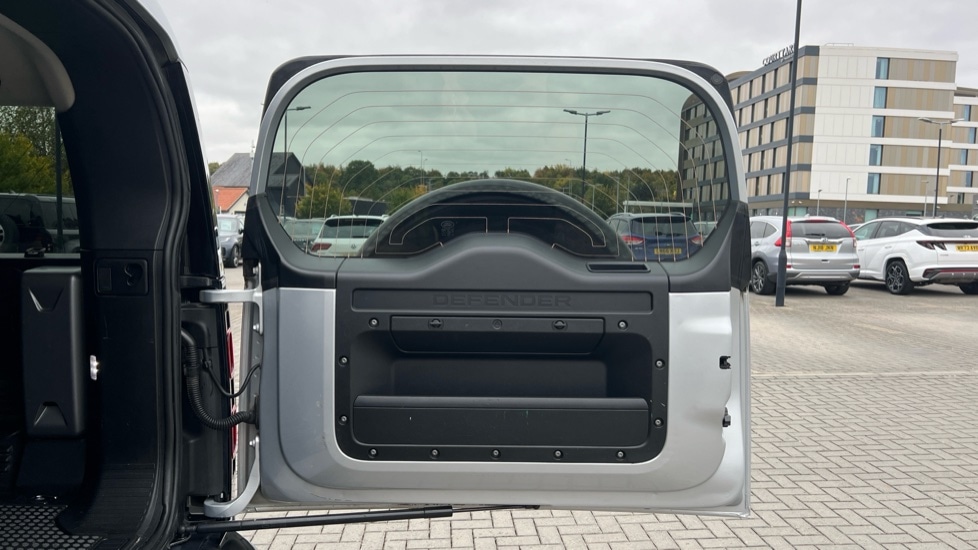 Used Land Rover Defender 2020 for sale - 77079078: Photo 24