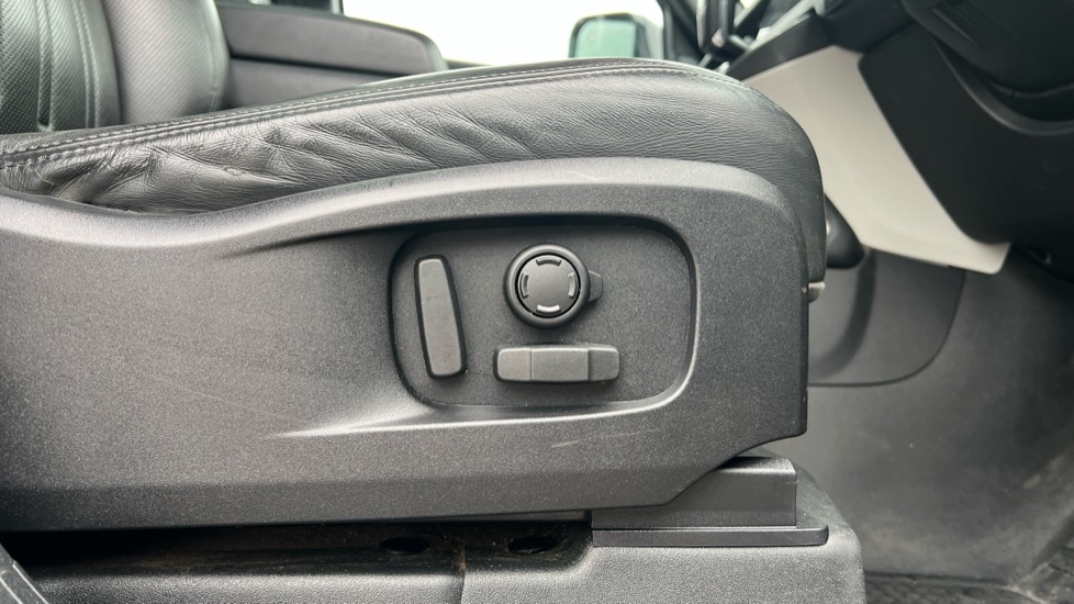 Used Land Rover Defender 2020 for sale - 77079078: Photo 48