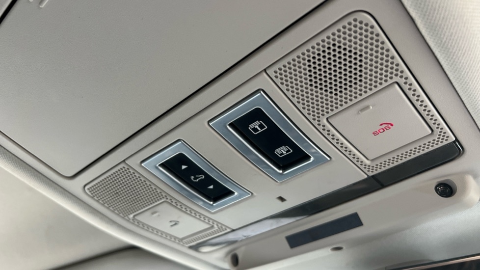 Used Land Rover Defender 2020 for sale - 77079078: Photo 75