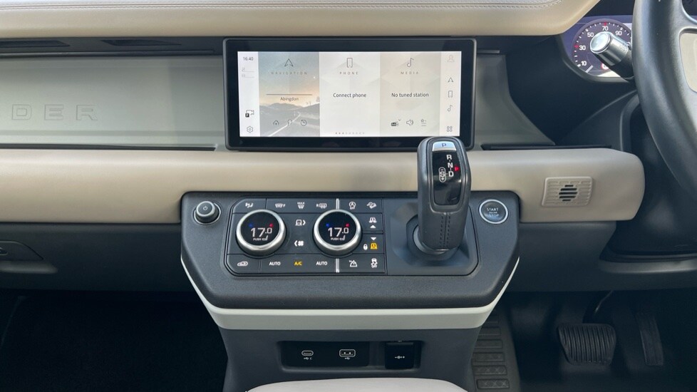 Used Land Rover Defender 2021 for sale - 76338785: Photo 29