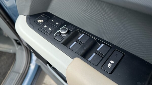 Used Land Rover Defender 2021 for sale - 76338785: Photo 43