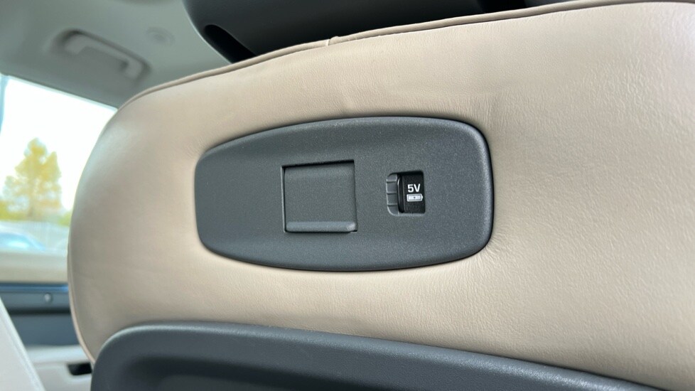 Used Land Rover Defender 2021 for sale - 76338785: Photo 53