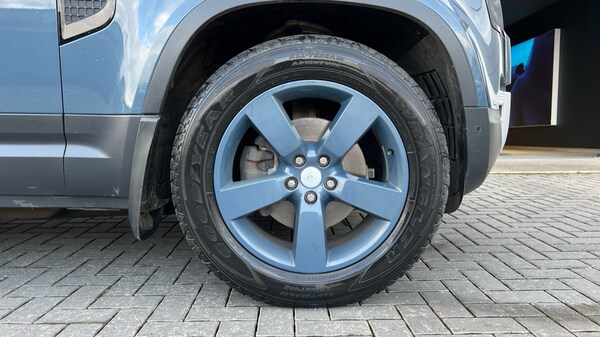 Used Land Rover Defender 2021 for sale - 76338785: Photo 8