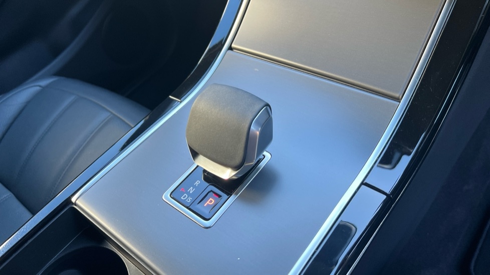 Used Land Rover Range Rover Evoque 2025 for sale - 76915107: Photo 13