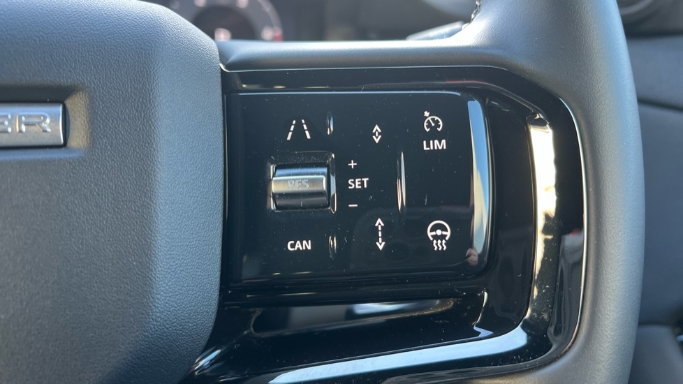 Used Land Rover Range Rover Evoque 2025 for sale - 76915107: Photo 61