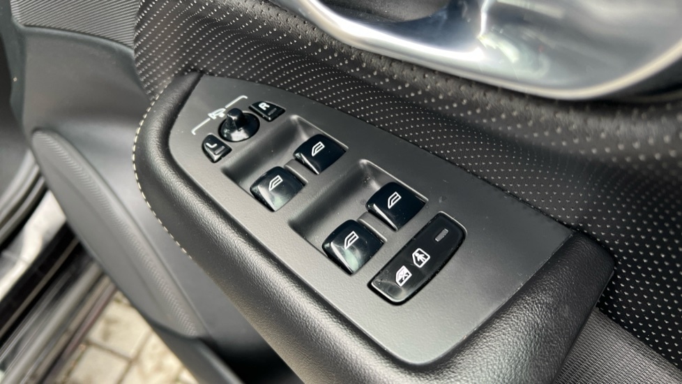 Used Volvo XC90 2022 for sale - 76447214: Photo 47