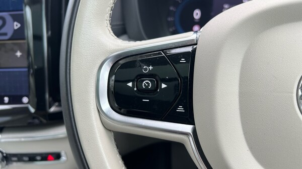 Used Volvo XC60 2024 for sale - 76139997: Photo 23