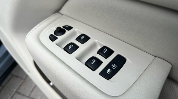 Used Volvo XC60 2024 for sale - 76139997: Photo 47