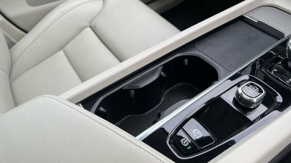Used Volvo XC60 2024 for sale - 76139997: Photo 52