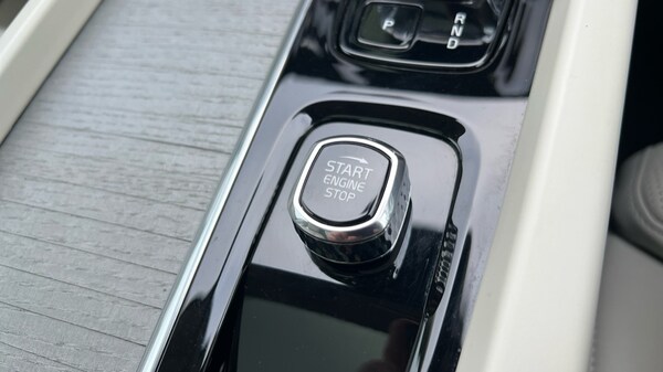 Used Volvo XC60 2024 for sale - 76139997: Photo 68