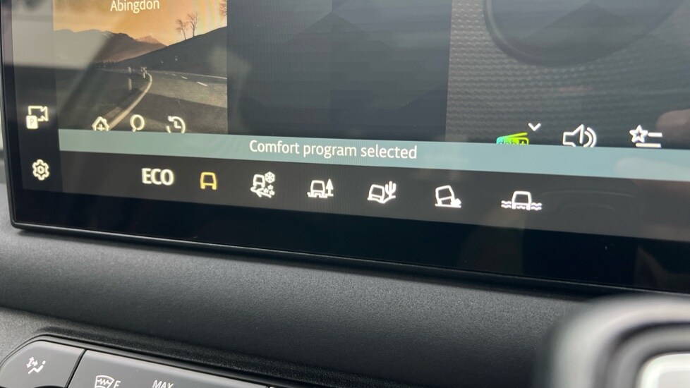 Used Land Rover Defender 2021 for sale - 76773218: Photo 64