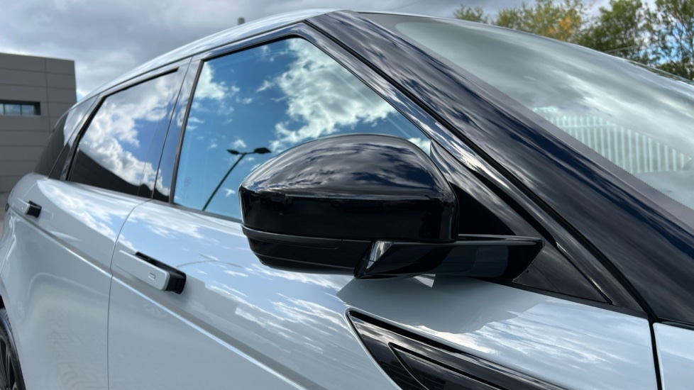 Used Land Rover Range Rover Evoque 2025 for sale - 76361845: Photo 24