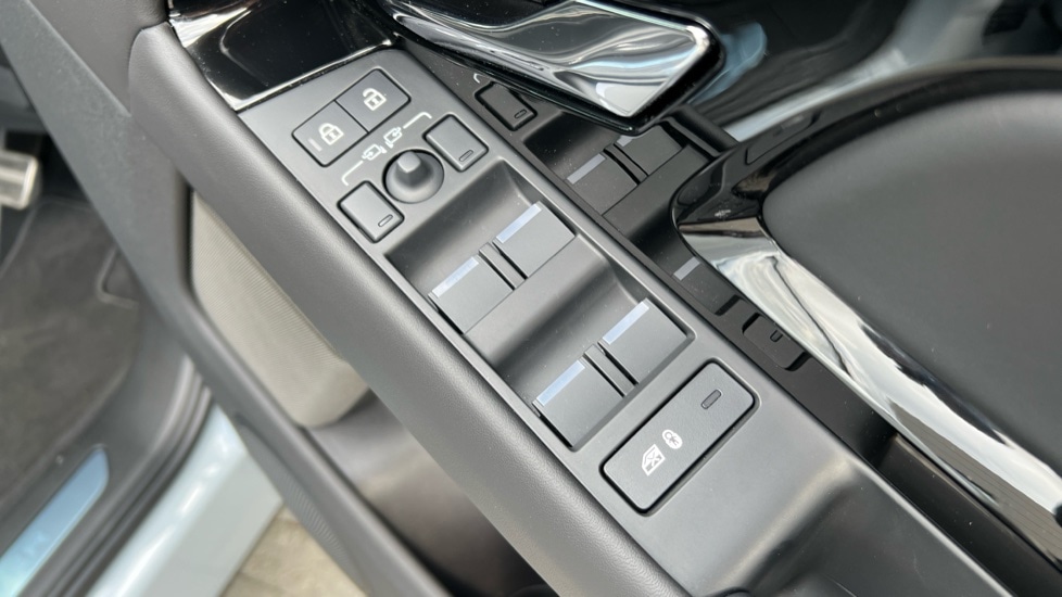 Used Land Rover Range Rover Evoque 2025 for sale - 76361845: Photo 42