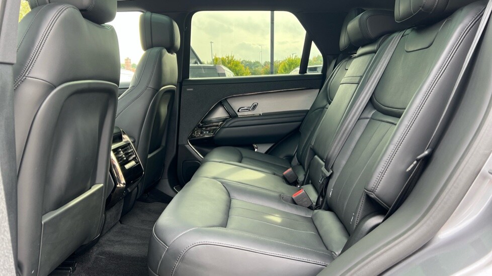 Used Land Rover Range Rover Sport 2023 for sale - 76104295: Photo 4