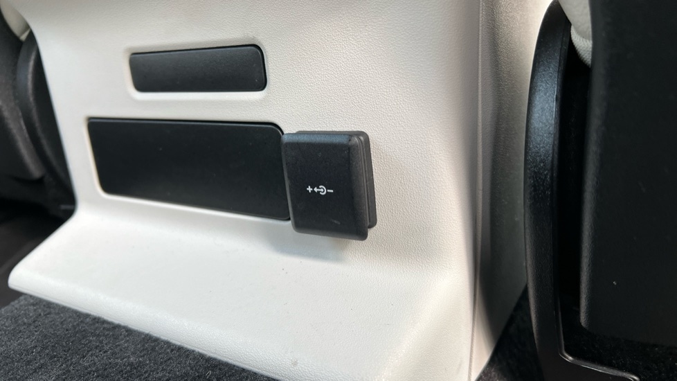 Used Land Rover Range Rover Velar 2022 for sale - 76338955: Photo 50