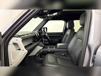 Used Land Rover Defender 2023 for sale - 75451499: Photo