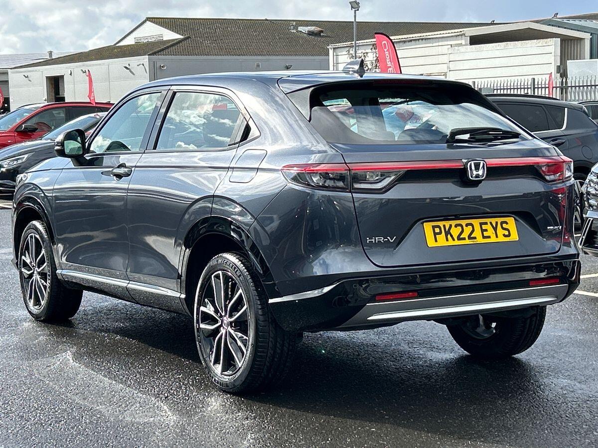 Used Honda HR-V 2022 for sale - 76300136: Photo 3