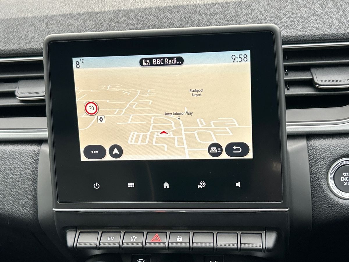 Used Renault Captur 2023 for sale - 76412816: Photo 17