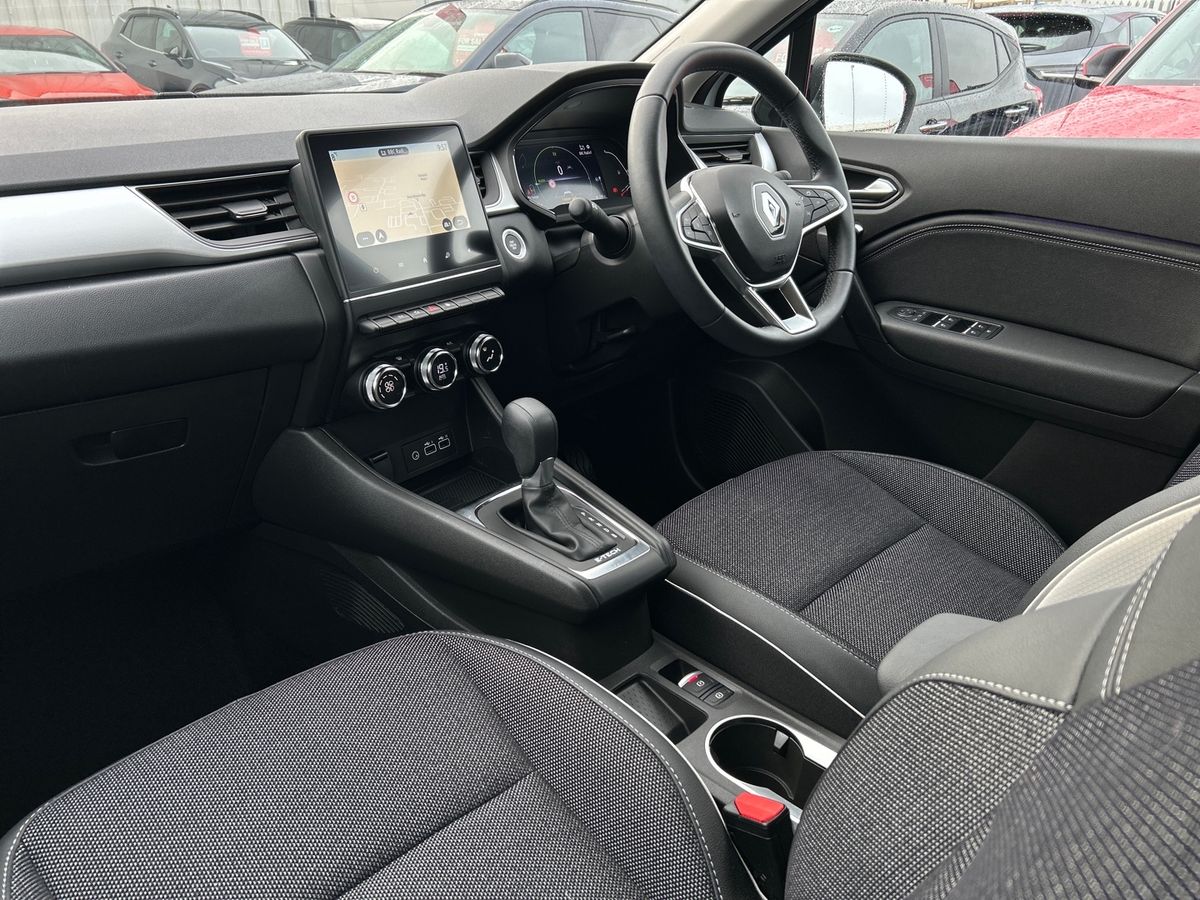 Used Renault Captur 2023 for sale - 76412816: Photo 2