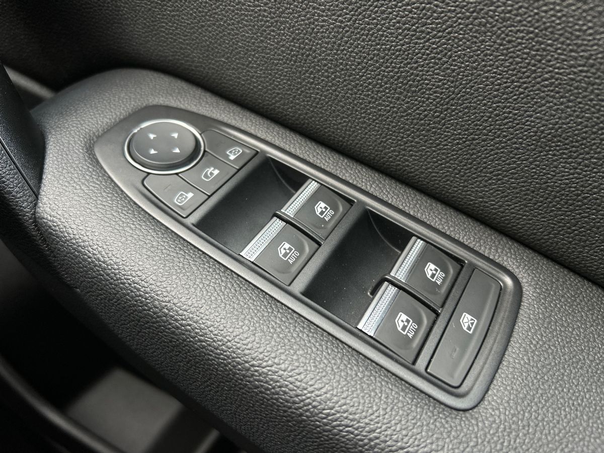 Used Renault Captur 2023 for sale - 76412816: Photo 29