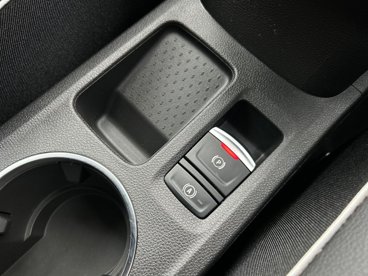 Used Renault Captur 2023 for sale - 76412816: Photo 33