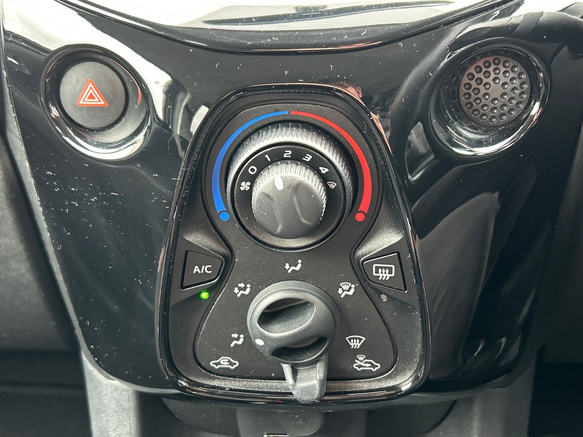 Vehicle 33