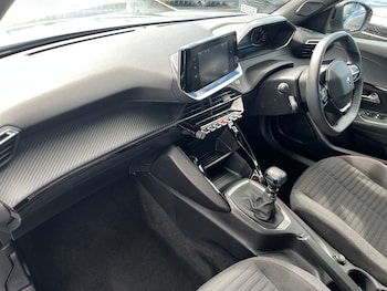Used Peugeot 2008 2023 for sale - 78616048: Photo