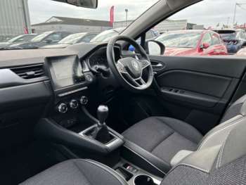Used Renault Captur 2021 for sale - 74742252: Photo