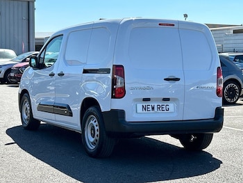 Used Citroen Berlingo 2024 for sale - 76520063: Photo