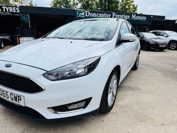 Used Ford Focus 2015 for sale - 76147674: Photo 2