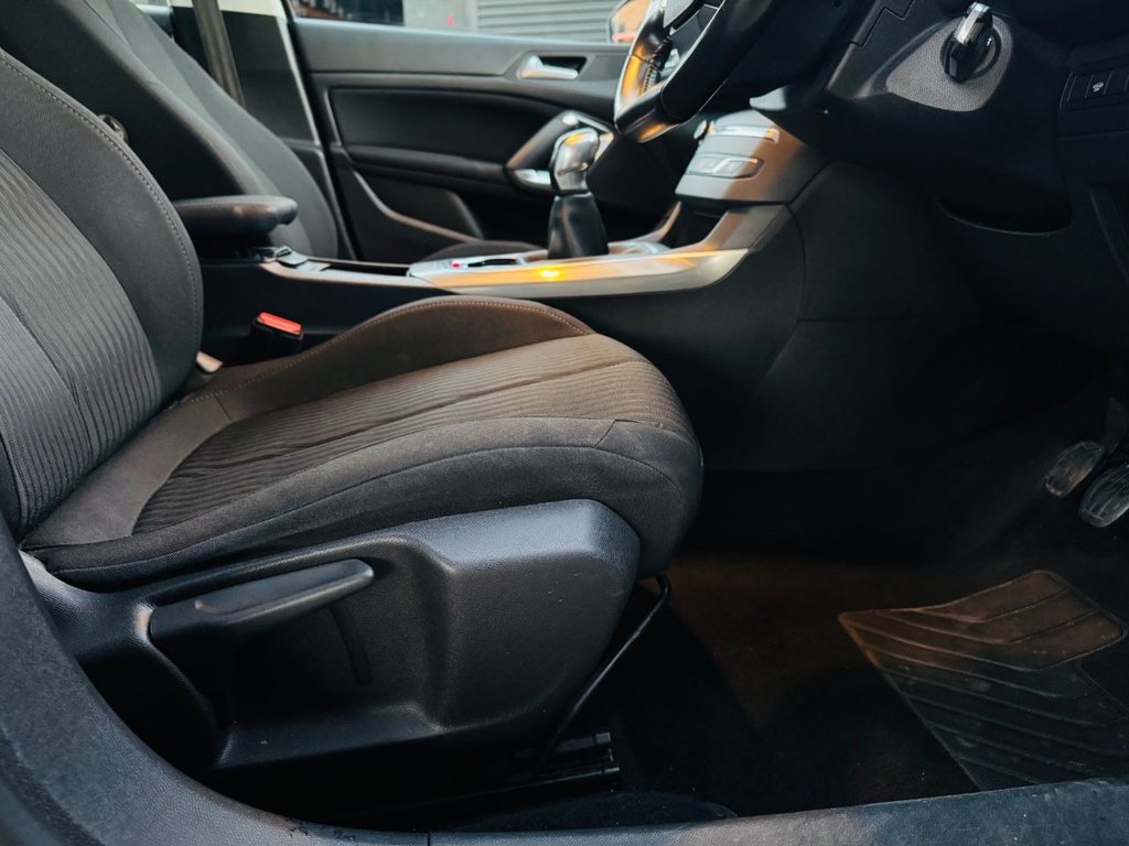 Used Peugeot 308 2015 for sale - 76380080: Photo 14