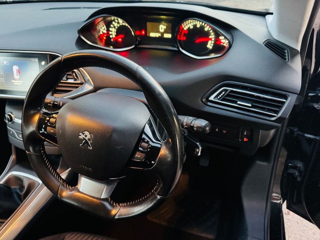 Used Peugeot 308 2015 for sale - 76380080: Photo 16