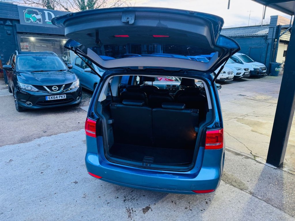 Used Volkswagen Touran 2014 for sale - 77313580: Photo 9