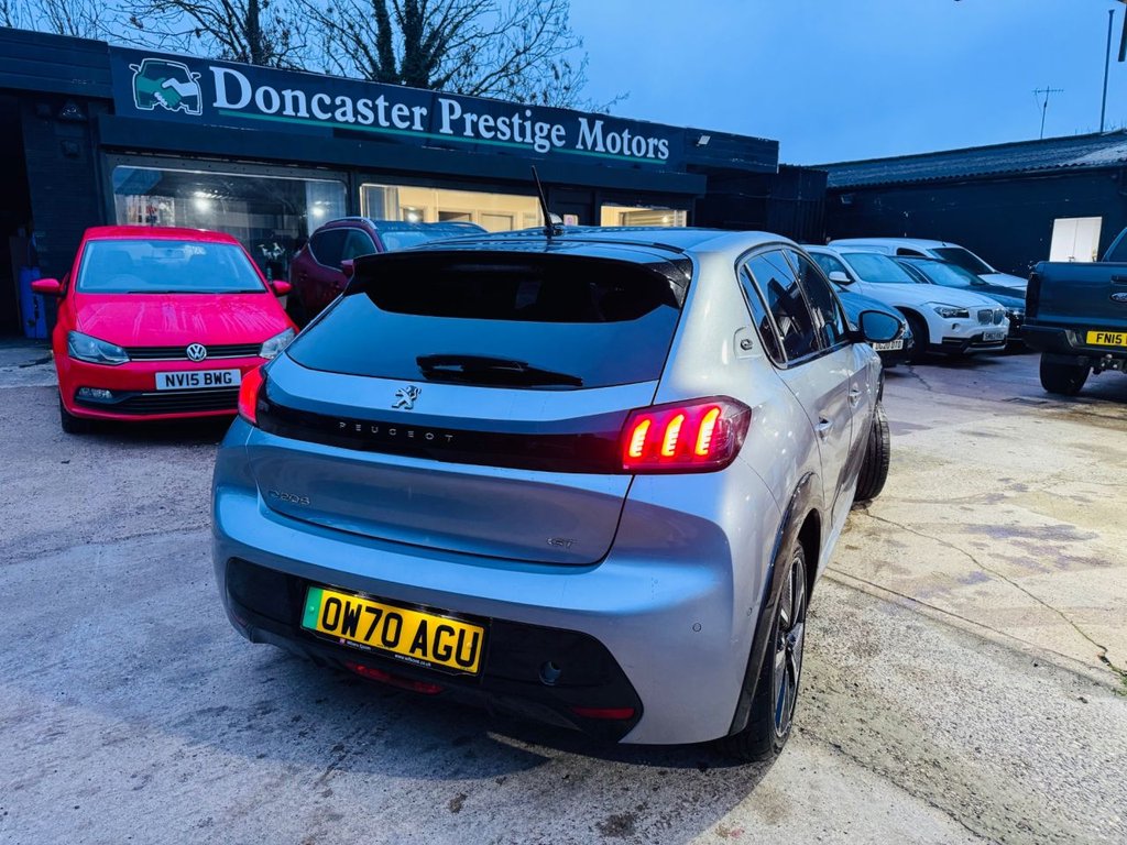 Used Peugeot 208 2021 for sale - 77014452: Photo 7