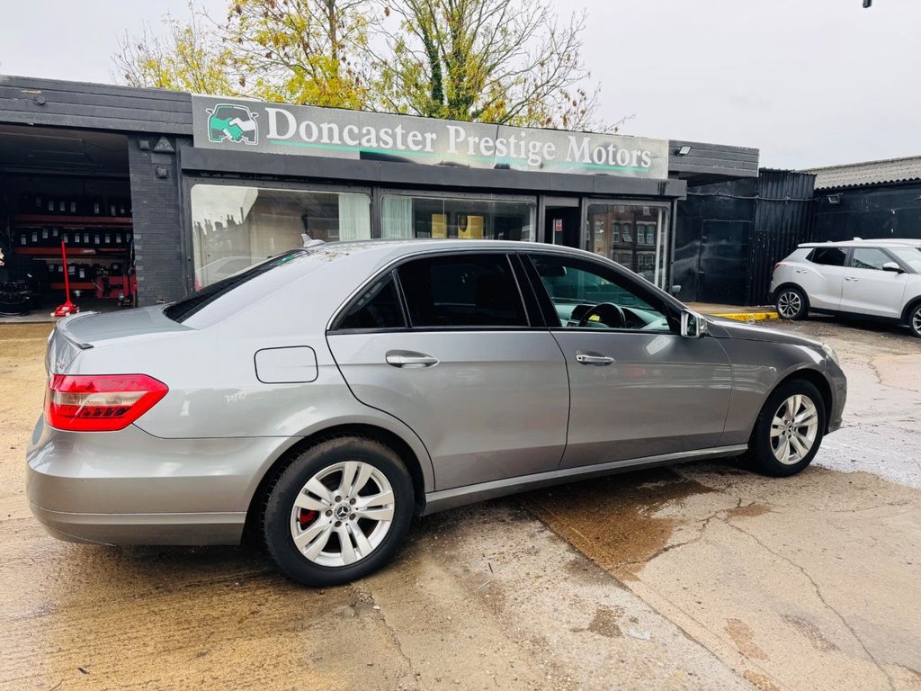 Used Mercedes-Benz E Class 2011 for sale - 76380088: Photo 10