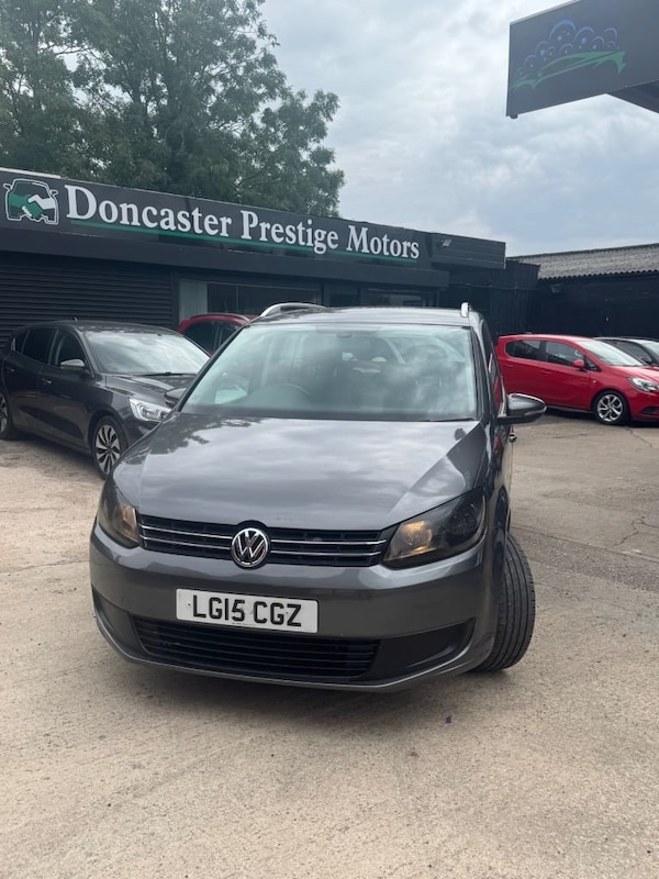 Used Volkswagen Touran 2015 for sale - 75537918: Photo 1