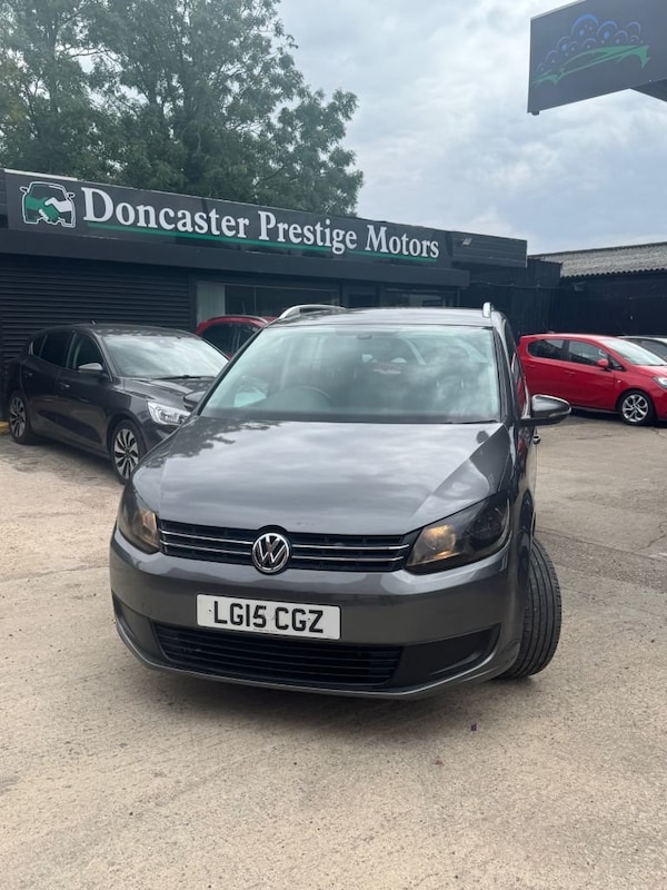 Used Volkswagen Touran 2015 for sale - 75537918: Photo 2