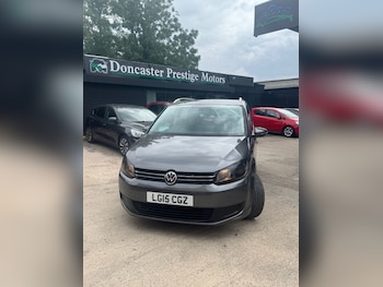 Used Volkswagen Touran 2015 for sale - 75537918: Photo