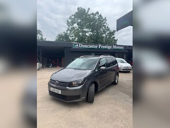 Used Volkswagen Touran 2015 for sale - 75537918: Photo