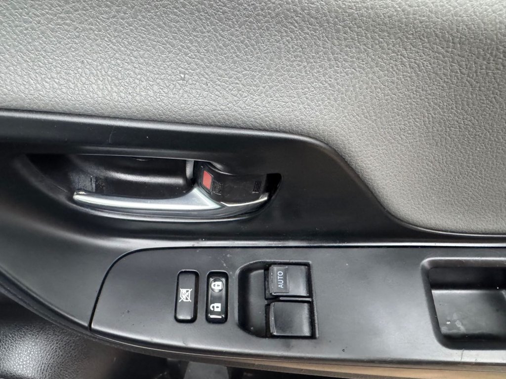 Used Toyota Yaris 2018 for sale - 77302557: Photo 11