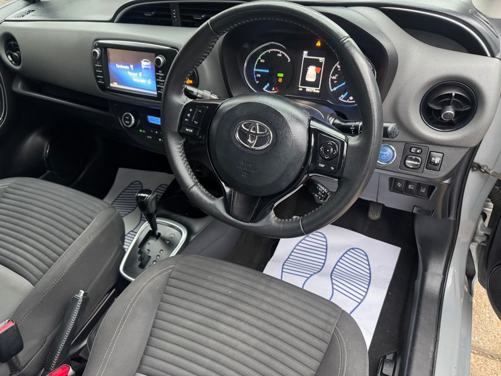 Used Toyota Yaris 2018 for sale - 77302557: Photo 17