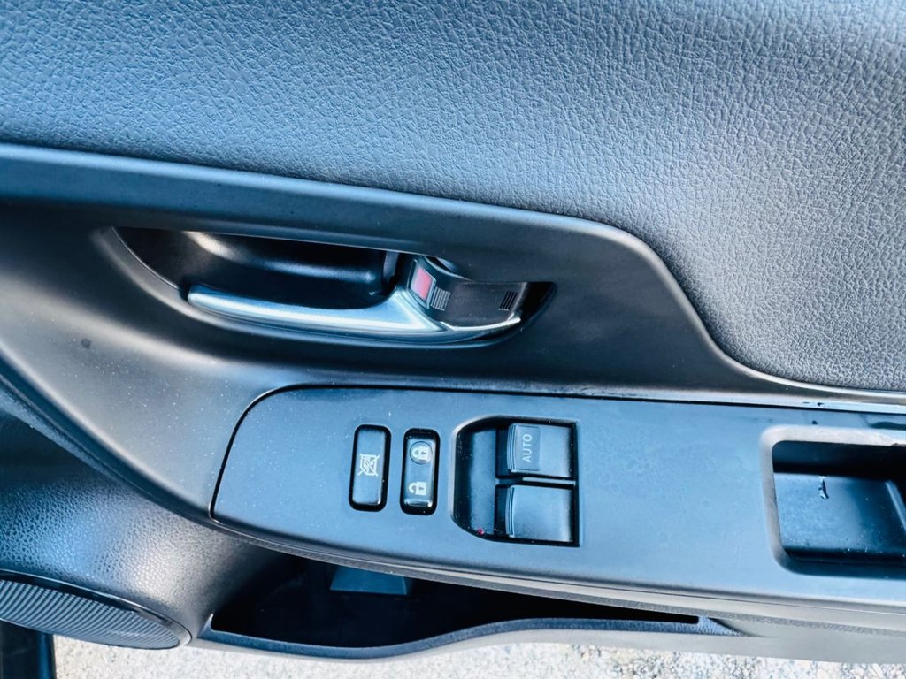 Used Toyota Yaris 2018 for sale - 78074227: Photo 17