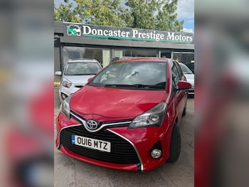 Used Toyota Yaris 2016 for sale - 77193444: Photo