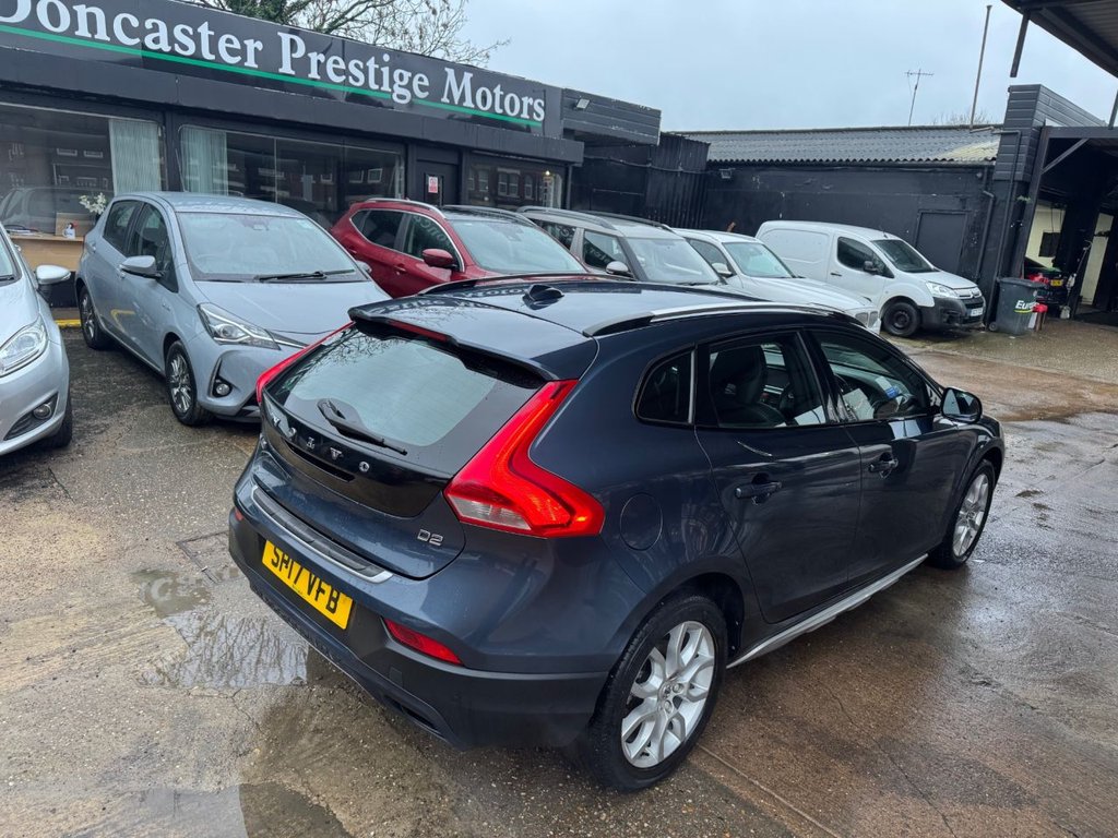 Used Volvo V40 2017 for sale - 77483491: Photo 6