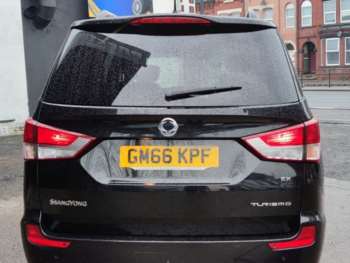 Used Ssangyong Turismo 2017 for sale - 74150204: Photo