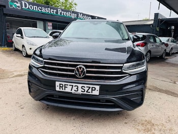Used Volkswagen Tiguan Allspace 2023 for sale - 78757925: Photo