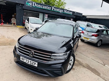 Used Volkswagen Tiguan Allspace 2023 for sale - 78757925: Photo
