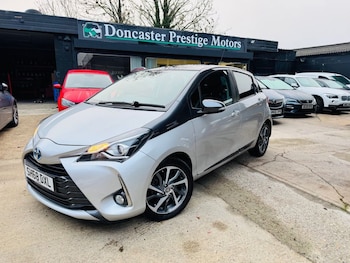 Used Toyota Yaris 2019 for sale - 77014340: Photo