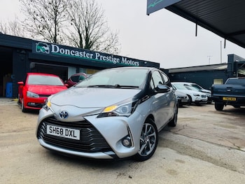 Used Toyota Yaris 2019 for sale - 77014340: Photo