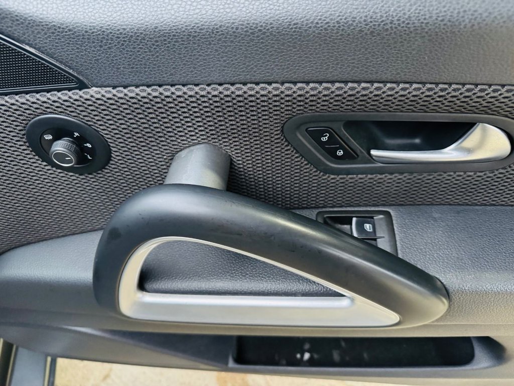 Used Volkswagen Scirocco 2015 for sale - 76420059: Photo 10